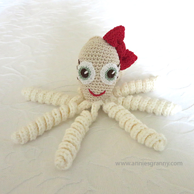 Crochet octopus