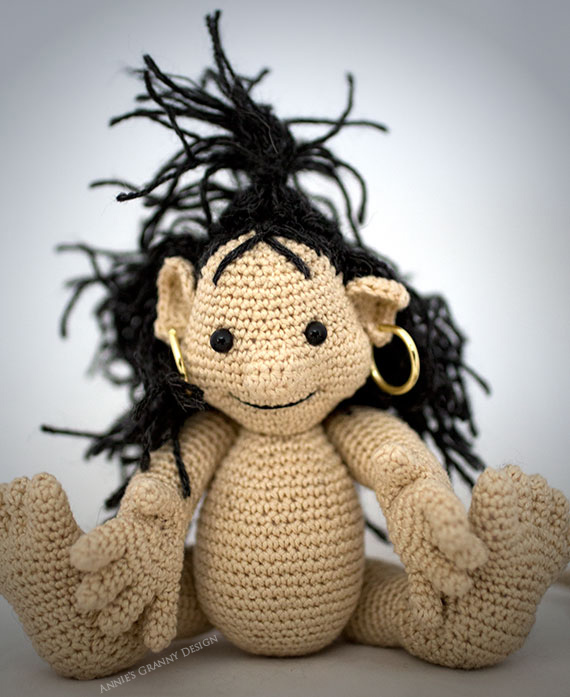 crochet troll