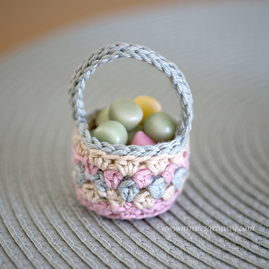 Mini Crochet Easter basket