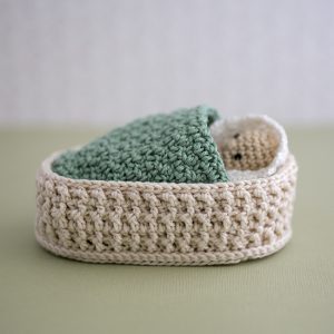 Nytt mönster – Virkad BabydockaNew pattern – Crochet Baby doll | Annie ...